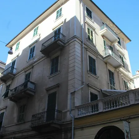 With 2 Bedrooms In La Spezia, With Terrace And Wifi - 12 Km La Spezia